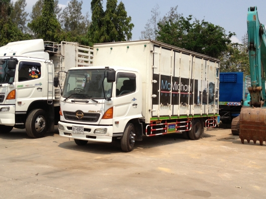 HINO MEGA 150 hp ตู้บรรทุก 10 บานเปิดหมด  ยาว 5.50 m