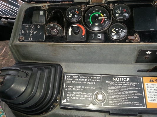 ขายรถตักหน้าขุดหลัง CAT428C ขายรถตักหน้าขุดหลัง CAT428C