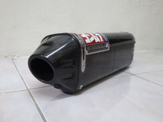 ขายท่อสูตร Yoshimura USA แท้ ทรง Slip-On รุ่น TRC Full Cabon ราคา 16,500 บาท