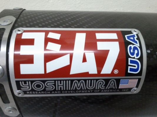 ขายท่อสูตร Yoshimura USA แท้ ทรง Slip-On รุ่น TRC Full Cabon ราคา 16,500 บาท