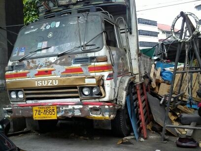 ขายรถ 6 ล้อใหญ่ ISUZU ยาว 7.20 เมตร เครื่อง 165 แรงม้า รถประกอบ