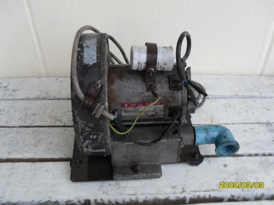 ขายปั้มลมท่อ มอเตอร์ขนาด 135 watt  11o volt ของญี่ปุ่น