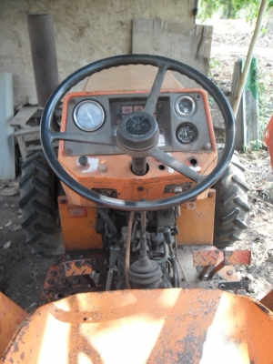 ขาย HINOMOTO - E 324 32แรง 2 เพลา 85,000