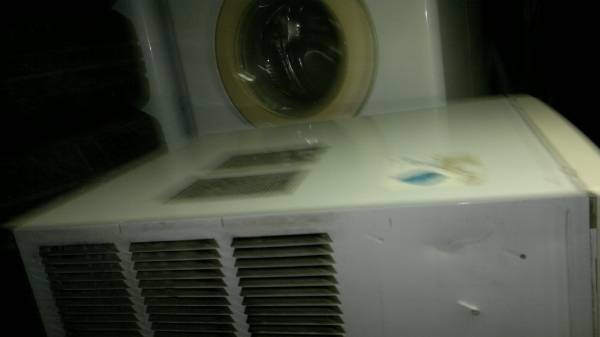 ขายแอร์วินโดว์ของชาร์ปเย็นดีครับ