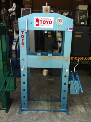 ขาย!แท่นอัดไฮโดรลิค 30 ตัน ใหม่