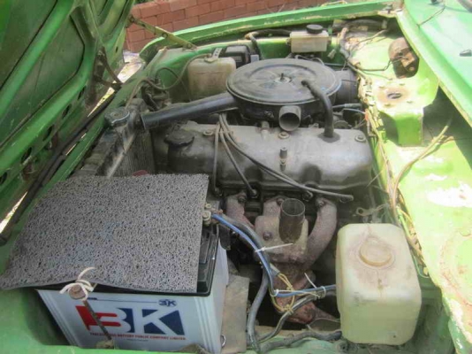 ขาย MAZDA FAMILIA 1.3 สีเขียวเกียร์ธรรมดา ทะเบียนเต็มพร้อมชุดโอน ขายตามสภาพ 35000 บาท