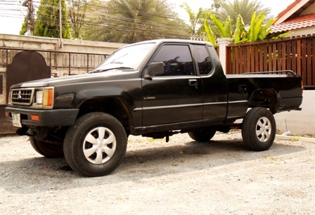 ขายรถกระบะ มิตซู ไซโคลนแค็ป(cab)ยกสูง+วางคานแข็ง(หน้า) ขับเคลื่อน4ล้อ(4WD) เกียร์ธรรมดา+เครื่องดีเซล2500เทอร์โบ สีดำ แซสซีสวย+เครื่องดี-เกียร์ดี+เฟืองหน้า-ท้ายดี+พวงมาลัยเพาเวอร์+เอกสารพร้อมโอน 89,000 บ T. 081-1917015