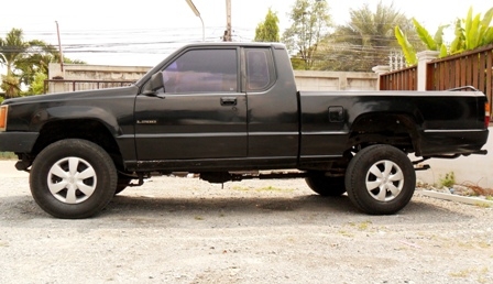 ขายรถกระบะ มิตซู ไซโคลนแค็ป(cab)ยกสูง+วางคานแข็ง(หน้า) ขับเคลื่อน4ล้อ(4WD) เกียร์ธรรมดา+เครื่องดีเซล2500เทอร์โบ สีดำ แซสซีสวย+เครื่องดี-เกียร์ดี+เฟืองหน้า-ท้ายดี+พวงมาลัยเพาเวอร์+เอกสารพร้อมโอน 89,000 บ T. 081-1917015