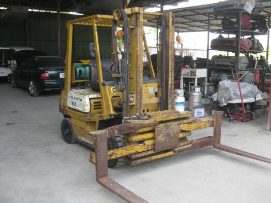 ขายรถยกFORKLIFT TOYOTA 4OFG18 E.5R ติดแก๊สมาจากญี่ปุ่น แผงงาสไลด์ พร้อมใช้งาน