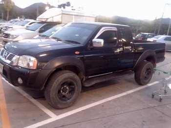 ตัดใจปล่อย นิสสัน ฟรอนเทียร์ ปี 46  4x4   วางเครื่อง 2.5 ฝาแดง