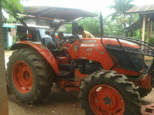 KUBOTA M6040
