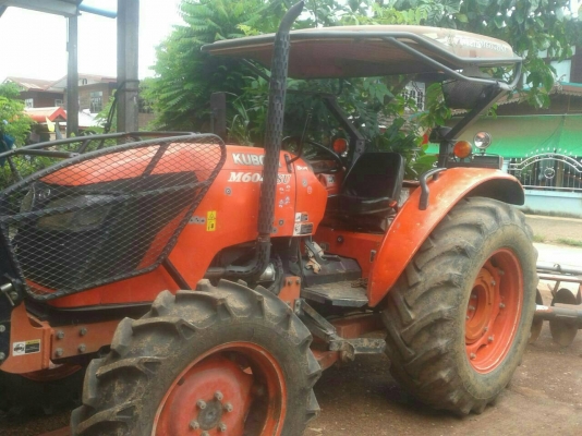 KUBOTA M6040
