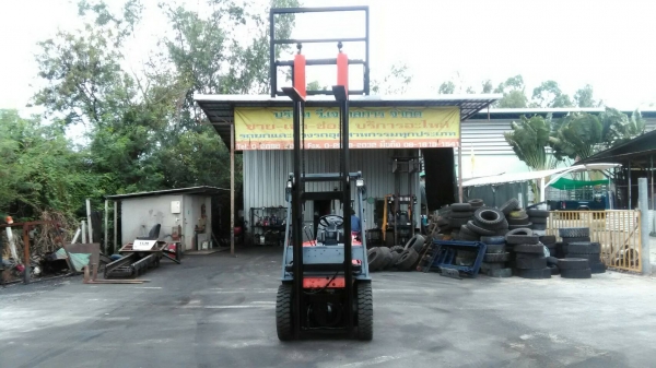 Toyota6FD25ขนาด2.5ตัน เสาสูง3เมตร เกียร์ออร์โต้ เครื่องยนต์ดีเซล2Zรับประกันเครื่องเกียร์ ราคาต่อรองได้0816161541