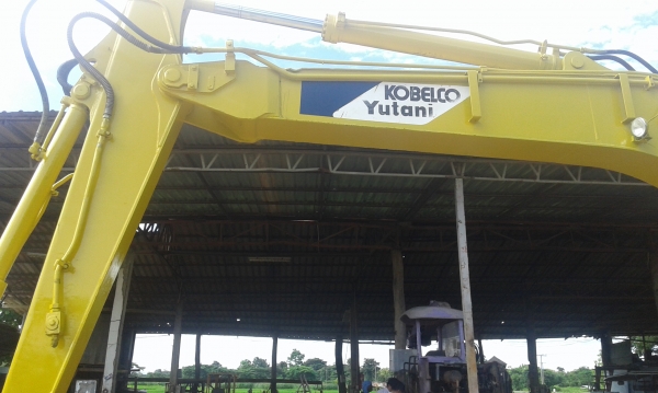 ขายรถขุด ยี่ห้อ KOBELCO SK120-3 รถเก่านอก มีเอกสาร ทำสีใหม่ มีแอร์ ปรับสภาพพร้อมใช้งาน  ราคา 860,000 บาท