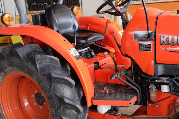 รถไถรุ่น L3608 ใบมีด + ผาน 1 ตัว ดาวน์ 10,000 บาท โทร089-0111624