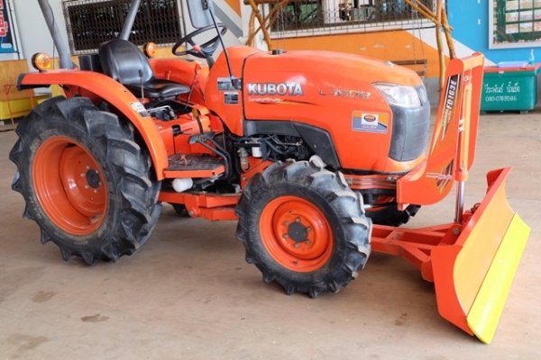 รถไถรุ่น L3608 ใบมีด + ผาน 1 ตัว ดาวน์ 10,000 บาท โทร089-0111624