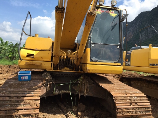 PC200-7 C/N78574.. ปี2009ทำงาน16000.กว่าชั่วโมง เล่มทะเบียนพร้อม..