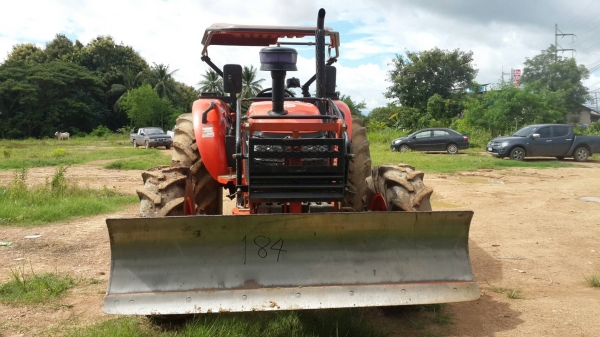 ขายรถไถM8540 พร้อมผานจาน ขายรถไถM8540 พร้อมผานจาน