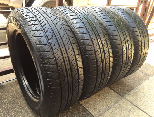 ยาง Dunlop 265 60 18 กลางปี15 ดอกเยอะ ไม่มีปะ ราคาไม่แพง