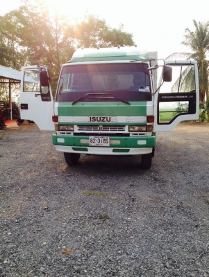 ISUZU ล็อกกี้