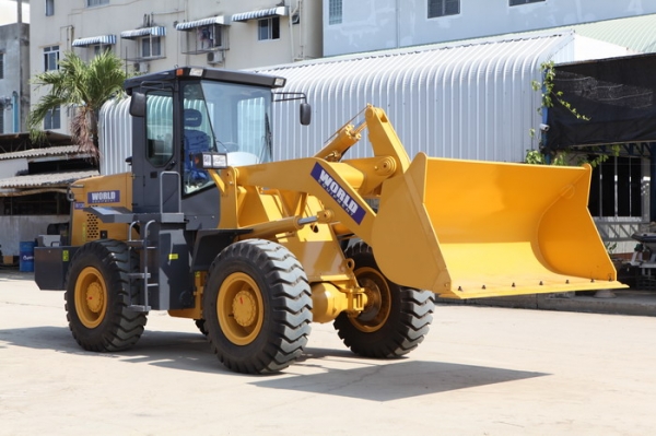 รถตักล้อยางใหม่ World W136 ขนาด2คิว เก๋งแอร์พร้อม รับประกันให้1ปีเต็ม