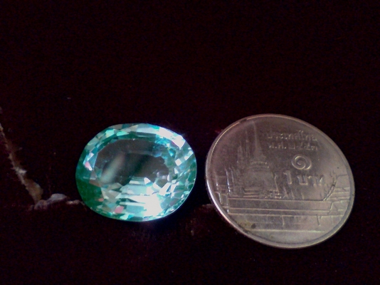 Blue Zircon อัญมณีเพทายแท้ สีฟ้าของน้ำทะเลลึก Blue Zircon อัญมณีเพทายแท้ สีฟ้าของน้ำทะเลลึก