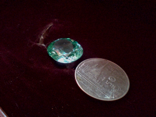 Blue Zircon อัญมณีเพทายแท้ สีฟ้าของน้ำทะเลลึก