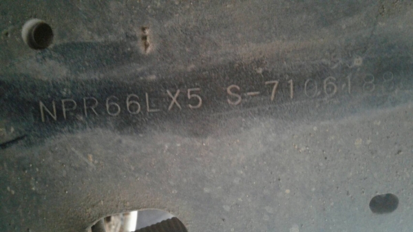 รถอีซูซุ 6 ล้อดั้ม NPR เปลื่ยนเครื่อง 135 แรงม้า ปี 39. สนใจติดต่อ 081 - 6079515