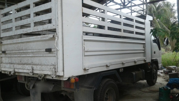 รถอีซูซุ 6 ล้อดั้ม NPR เปลื่ยนเครื่อง 135 แรงม้า ปี 39. สนใจติดต่อ 081 - 6079515 รถอีซูซุ 6 ล้อดั้ม NPR เปลื่ยนเครื่อง 135 แรงม้า ปี 39. สนใจติดต่อ 081 - 6079515