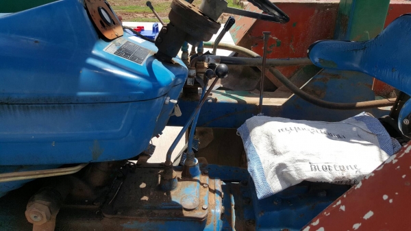 ขาย รถไถ FORD 6610 ติดคีบอ้อย ของสามารถเกษตรยนต์ สภาพพร้อมใช้งาน เอกสารเล่มทะเบียนครบ ขาย รถไถ FORD 6610 ติดคีบอ้อย ของสามารถเกษตรยนต์ สภาพพร้อมใช้งาน เอกสารเล่มทะเบียนครบ