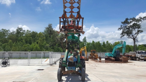 ขาย รถไถ FORD 6610 ติดคีบอ้อย ของสามารถเกษตรยนต์ สภาพพร้อมใช้งาน เอกสารเล่มทะเบียนครบ ขาย รถไถ FORD 6610 ติดคีบอ้อย ของสามารถเกษตรยนต์ สภาพพร้อมใช้งาน เอกสารเล่มทะเบียนครบ