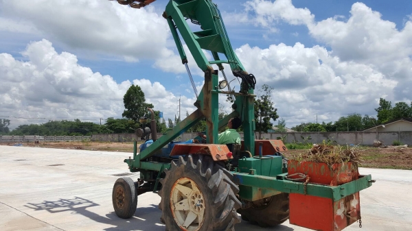 ขาย รถไถ FORD 6610 ติดคีบอ้อย ของสามารถเกษตรยนต์ สภาพพร้อมใช้งาน เอกสารเล่มทะเบียนครบ ขาย รถไถ FORD 6610 ติดคีบอ้อย ของสามารถเกษตรยนต์ สภาพพร้อมใช้งาน เอกสารเล่มทะเบียนครบ