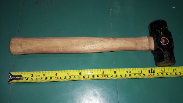 ขายค้อนปอนตราเพชรงานเก่าเก็บขนาด2ปอน ด้ามไม้ประดู่ ขายค้อนปอนตราเพชรงานเก่าเก็บขนาด2ปอน ด้ามไม้ประดู่