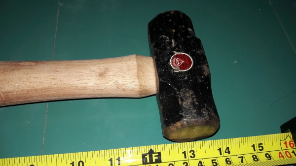 ขายค้อนปอนตราเพชรงานเก่าเก็บขนาด2ปอน ด้ามไม้ประดู่ ขายค้อนปอนตราเพชรงานเก่าเก็บขนาด2ปอน ด้ามไม้ประดู่