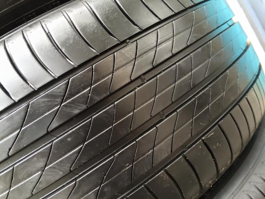 ขายยาง MICHELIN PRIMACY 3ST 225-50-17 ปี15 ดอกหนาจัด ไม่มีตำหนิ ไม่มีปะ ไม่กินข้าง ชุดละ 5,900 บาท