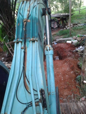รถแบคโฮ KOBELCO 200 - 5. สนใจติดต่อ 081 - 6079515
