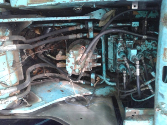 รถแบคโฮ KOBELCO 200 - 5. สนใจติดต่อ 081 - 6079515