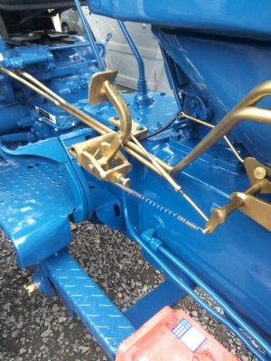 รถไถฟอร์ด6600โทรศัพท์08085-7302401