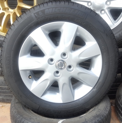 ขายล้อNISSAN March 15 ยางปี14  4 ล้อ
