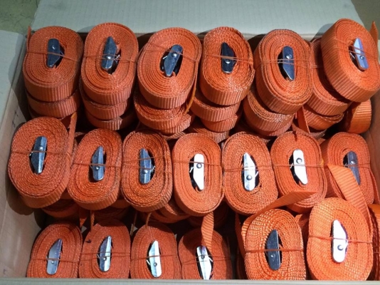 สายรัดสัมภาระพร้อมหัว Autoล๊อค ผลิตจากใยโพลีเอสเตอร์ เส้นละ 40บาท สายรัดสัมภาระพร้อมหัว Autoล๊อค ผลิตจากใยโพลีเอสเตอร์ เส้นละ 40บาท