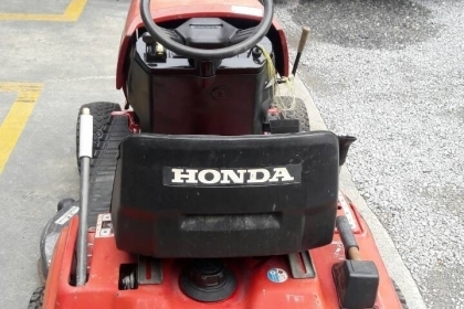 ขาย รถตัดหญ้านั่งขับ HONDA HT3813 2 ใบตัด เก่าญี่ปุ่น ราคา 45,000
