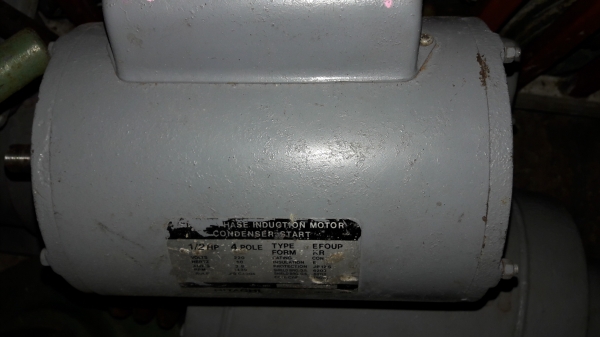 ขาย !! มอเตอร์1/2แรง220v.ฮิตาชิ.สภาพพร้อมใช้งาน