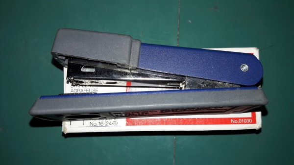 ขายแม็คเย็บกระดาษ MATADOR made in UK..เก่าเก็บ ขายแม็คเย็บกระดาษ MATADOR made in UK..เก่าเก็บ