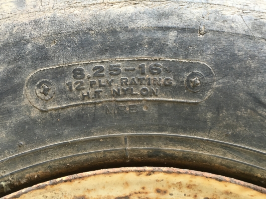 ขายกระทะพร้อมยางหน้ารถไถ