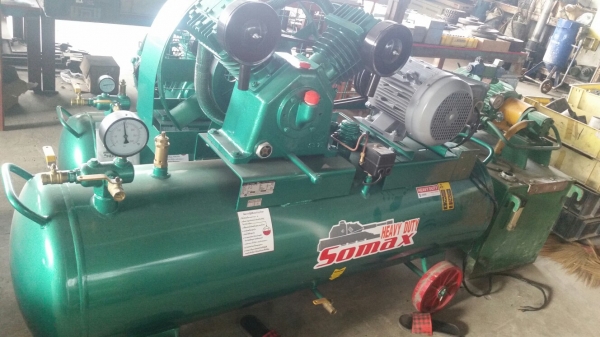 ขายปั๊มลมใหม่ 7.5 hp 320 L 380V