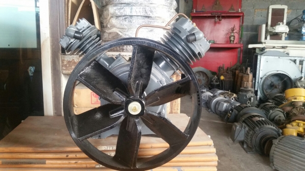 ขายครับหัวปั๊มลม 7.5hp iwata