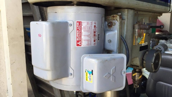 ขาย แท่นสว่าน Made In USA สภาพสวยมาก  Motor 0.75KW 1HP 1PH220V ขนาดความสูง2เมตร