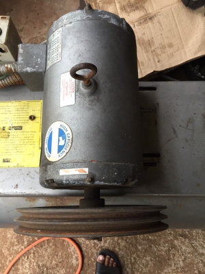 ขายมอเตอร์ 5แรง 3เฟส พร้อมพูลเลย์ 10-3/4"