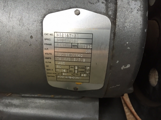 ขายมอเตอร์ 5แรง 3เฟส พร้อมพูลเลย์ 10-3/4" ขายมอเตอร์ 5แรง 3เฟส พร้อมพูลเลย์ 10-3/4"