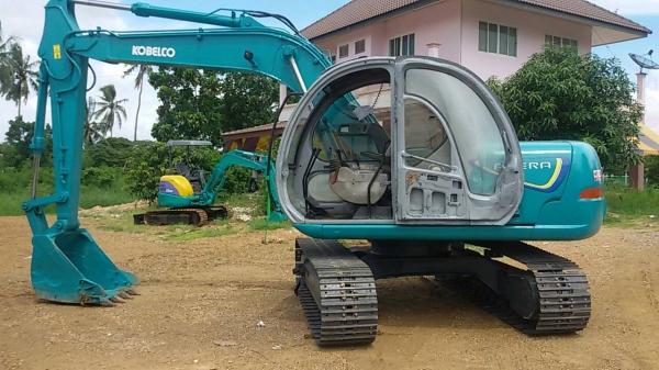 ขายรถแบคโฮ KOฺBELCO 100 MARK 5 เครื่อง 4BD1 แทรคเหล็ก เครื่องดี ปั๊มดี เอวแน่น รถเก่าญี่ปุ่น ติดต่อ 089-7949488
